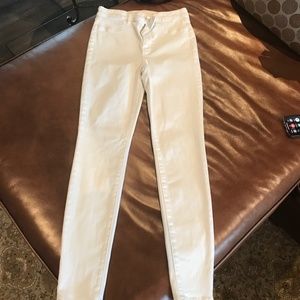 American Eagle White Jeans